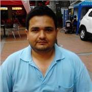 Profesor de ciencias políticas, democracia, constitución y derecho penal, ofrece particulares de manera presencia y a distancia en Bogotá y Neiva